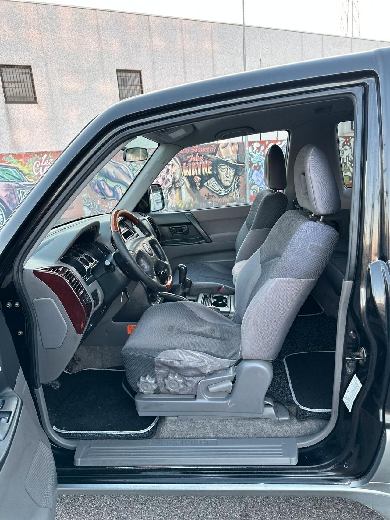 Mitsubishi Pajero 3.2 16V DI-D 3p. GLX