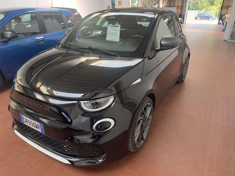Abarth 500e TURISMO con FINANZIAMENTO