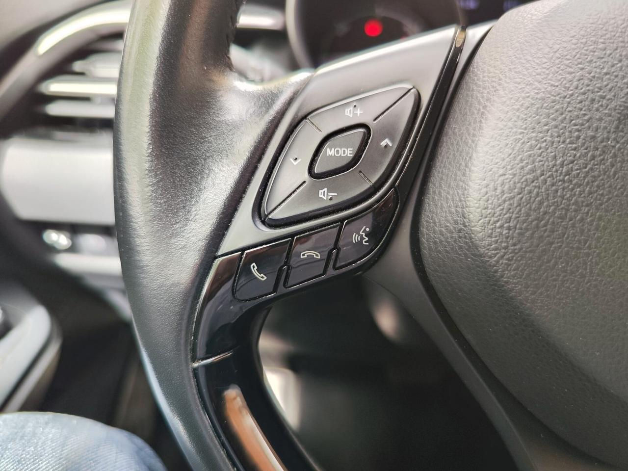 Toyota C-HR Hybrid Business NO OBBL. FINANZ.