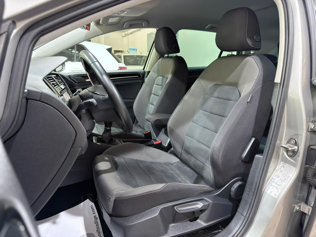 VOLKSWAGEN GOLF 7.5 1.6 TDI 115cv HIGHLINE 5p 2017