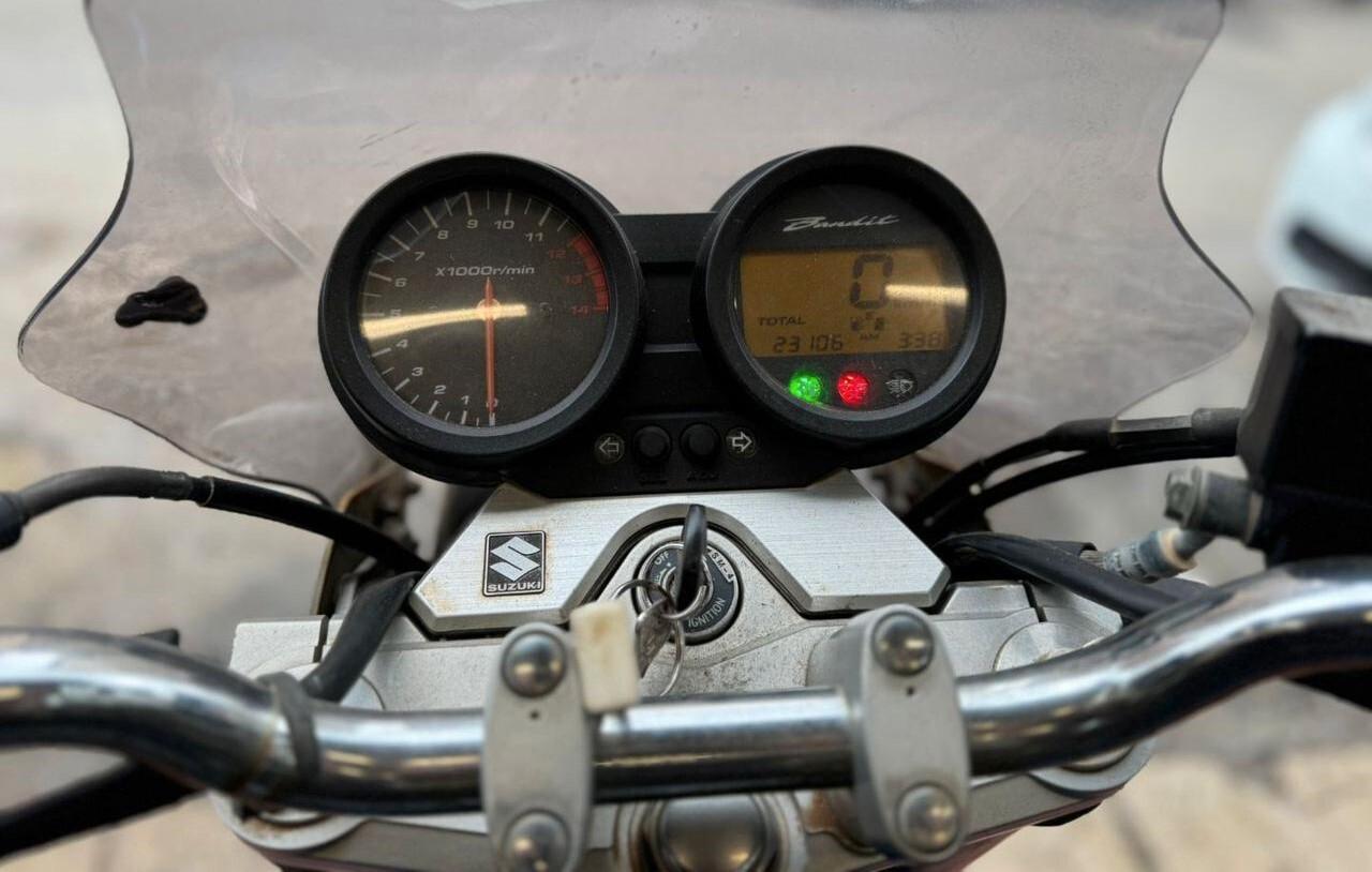 SUZUKI GSF 650 Bandit NAKED