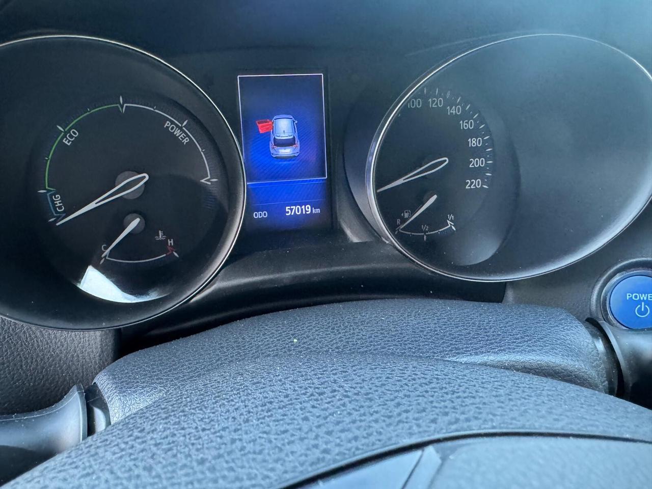 Toyota C-HR 1.8 Hybrid E-CVT Business