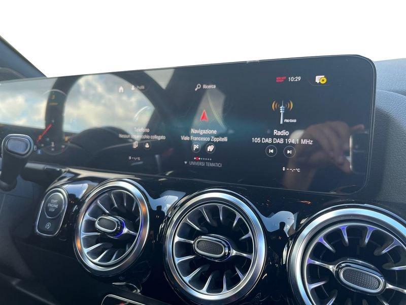 Mercedes-Benz GLA GLA-H247 2020 180 d Premium auto