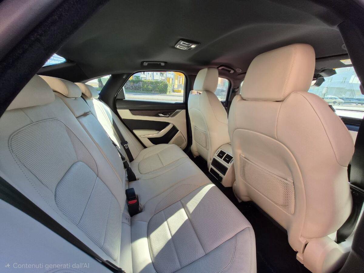 Jaguar XF II Berlina 2021 2.0d i4 mhev R-Dyn.HSE rwd 204cv auto