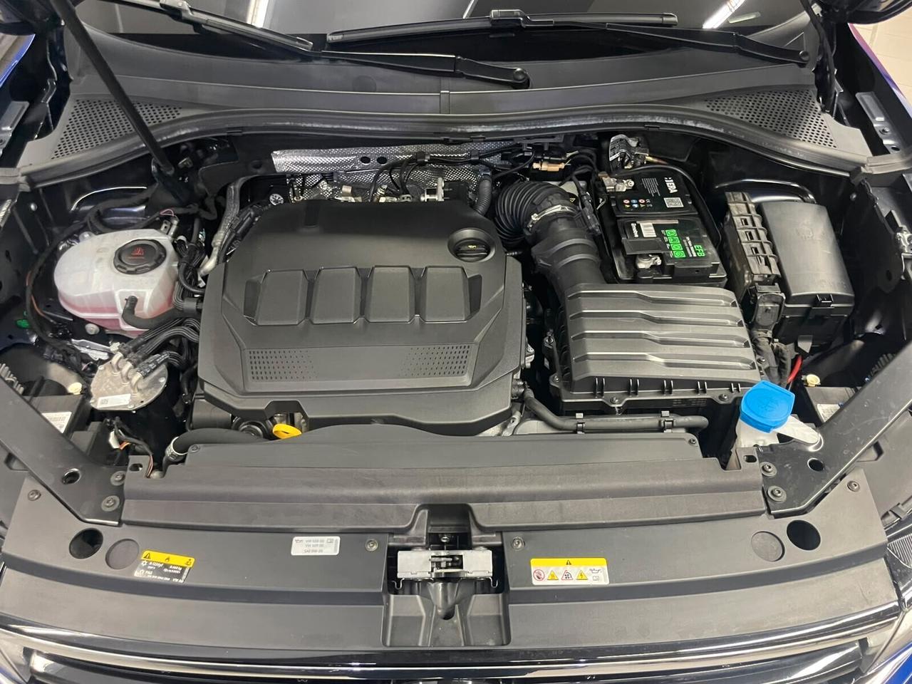 Volkswagen Tiguan 2.0 TDI 150 CV SCR DSG R-Line