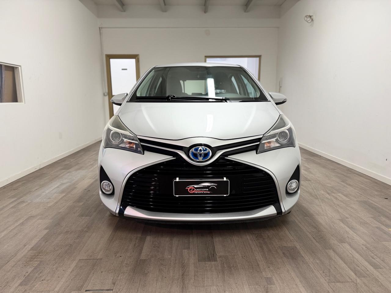 Toyota Yaris 1.5 Hybrid 5 porte Active AUTOMATICA NEOPATENTATI