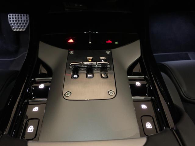 FERRARI Purosangue Purosangue V12 719HP "BREMBO CARBON CERAMIC"