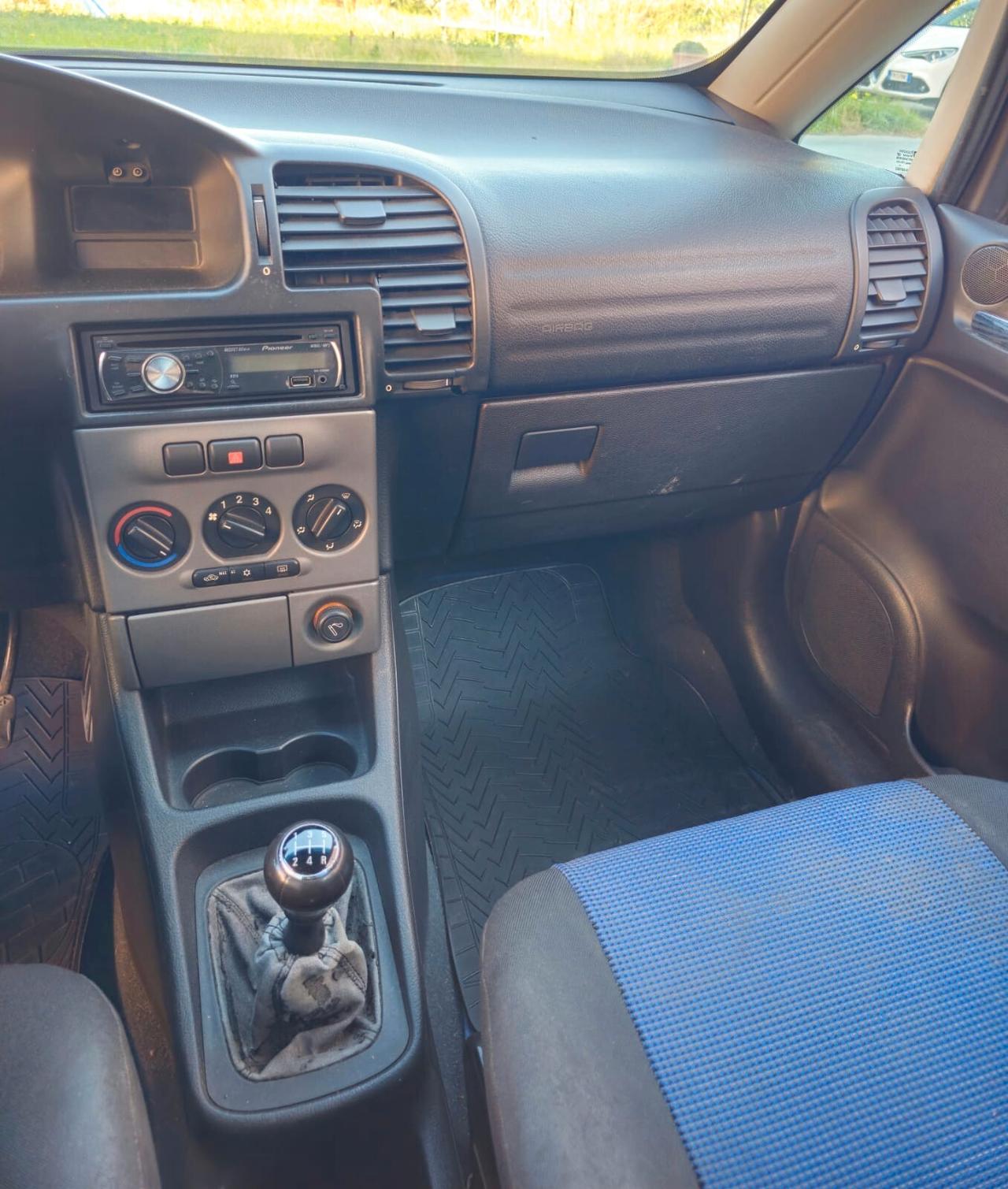 Opel Zafira 2.0 16V DTI cat Elegance