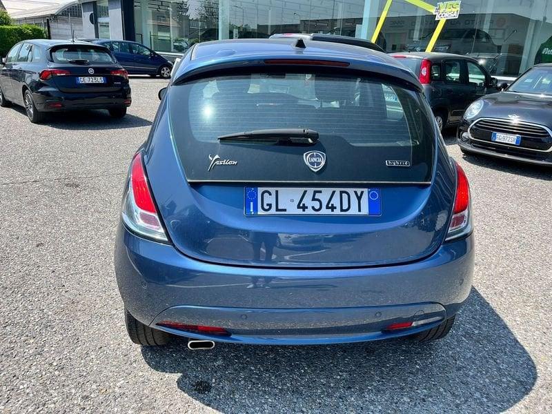 Lancia Ypsilon 1.0 FireFly 5 porte S&S Hybryd Gold