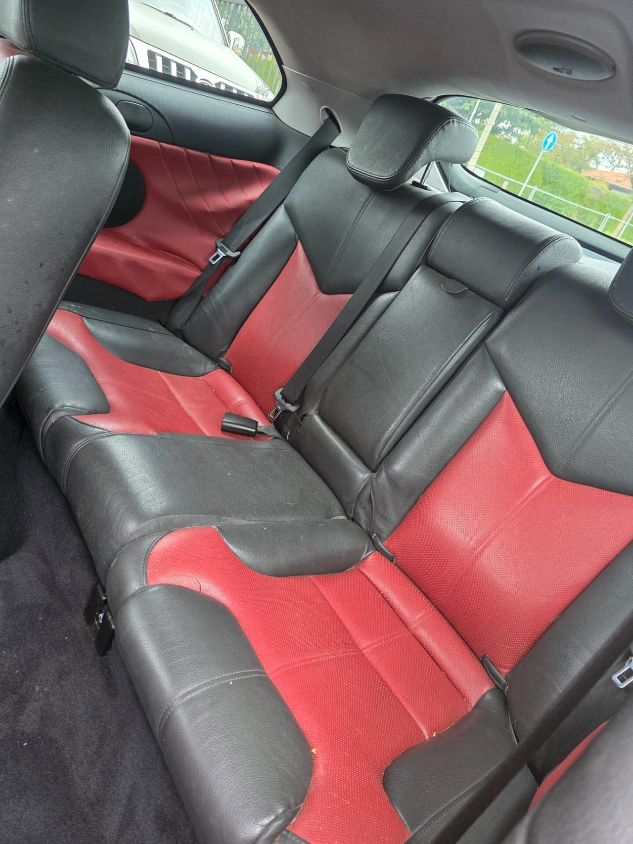 Alfa Romeo GT 1.9 JTDM 16V Progression Black Line