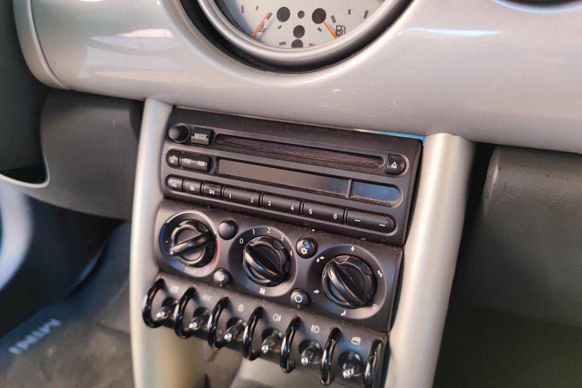 MINI Mini 1.6 16V Cooper