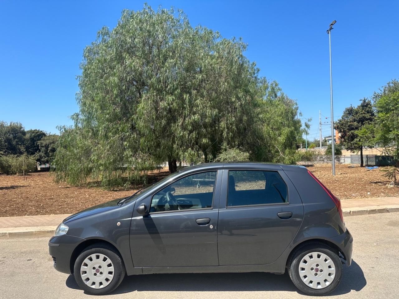 FIAT PUNTO 1.2 BENZINA GPL - 2009 FANALONE