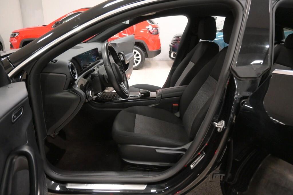 Mercedes-benz CLA 180 d Automatic Shooting Brake Business