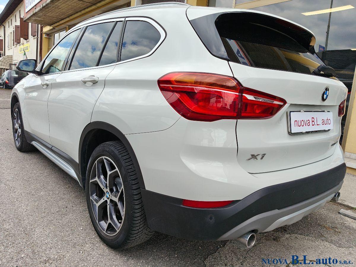 BMW - X1 - xDrive20d xLine