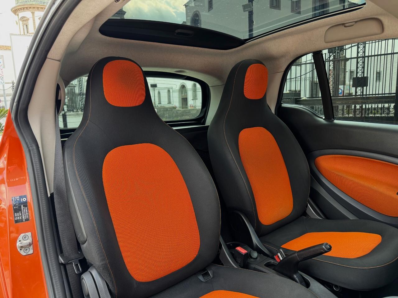 Smart forTwo 1.0 Passion 71CV Twinamic TETTO LED