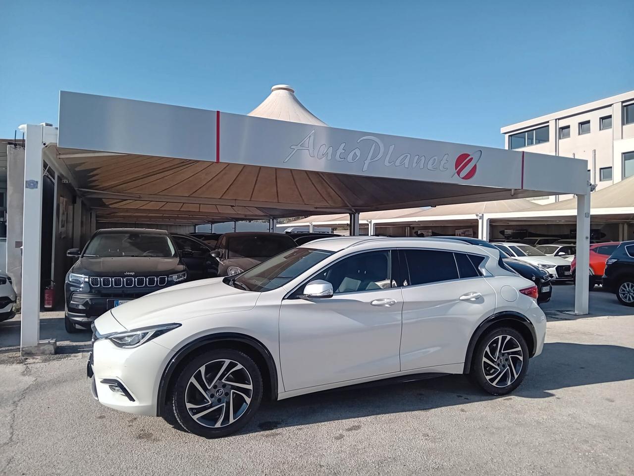 Infiniti Q30 1.5 diesel Premium Tech