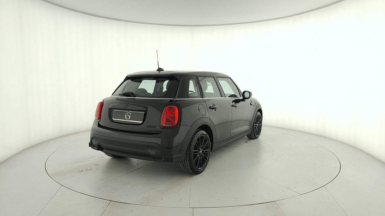 MINI Mini IV F55 2021 5p - Mini 5p 1.5 Cooper Essential auto