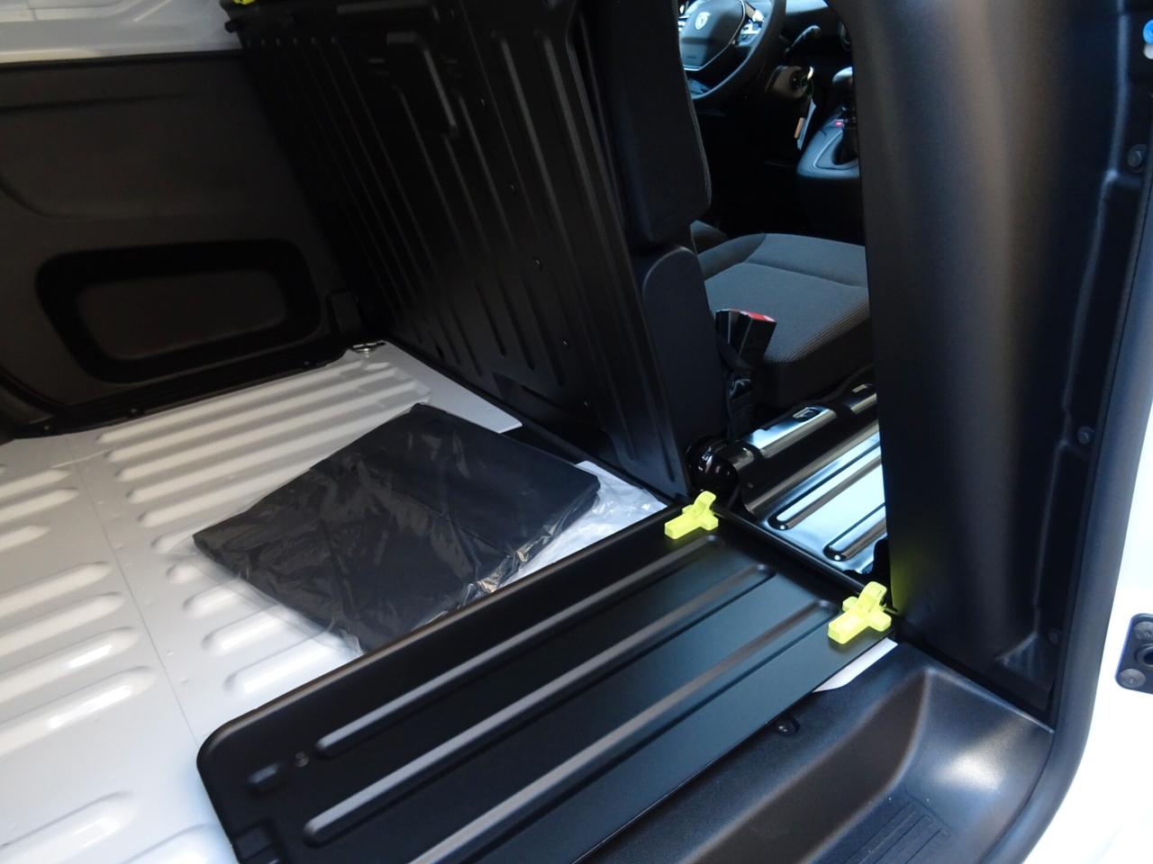 Peugeot Partner BlueHDi 100 S&S PC Furgone
