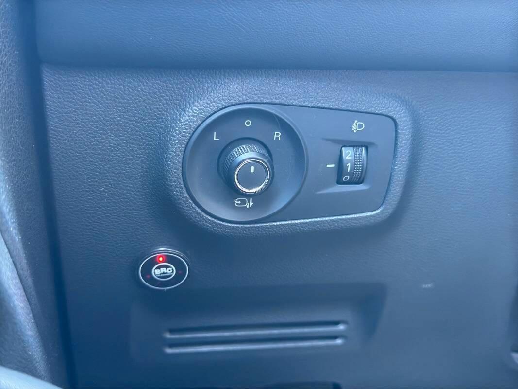 Mg ZS 1.5 Luxury CON TELECAMERA E CARPLAY