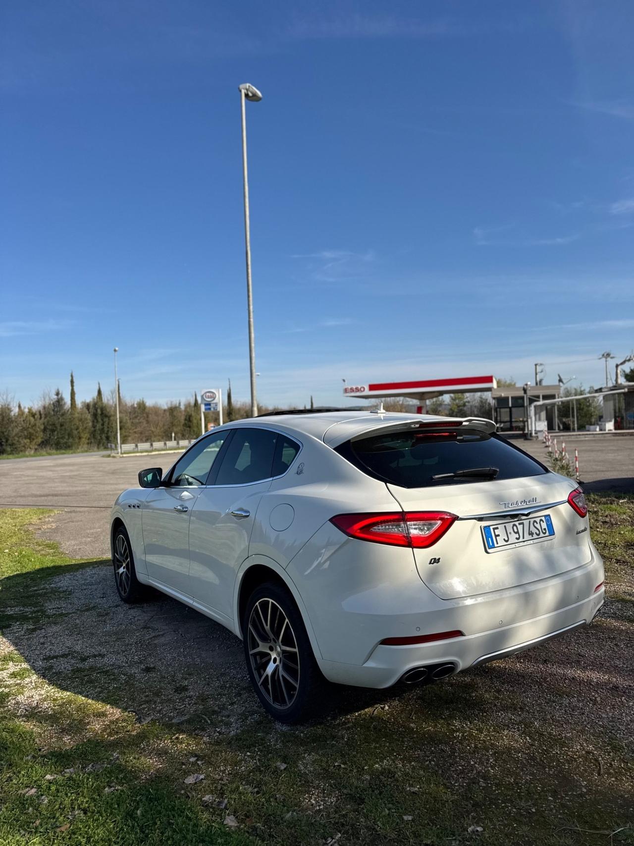 Maserati Levante V6 Diesel 275 CV AWD