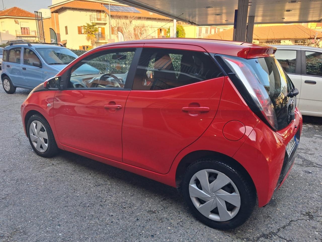 Toyota Aygo 1.0 VVT-i 69 CV 5 porte x-cool