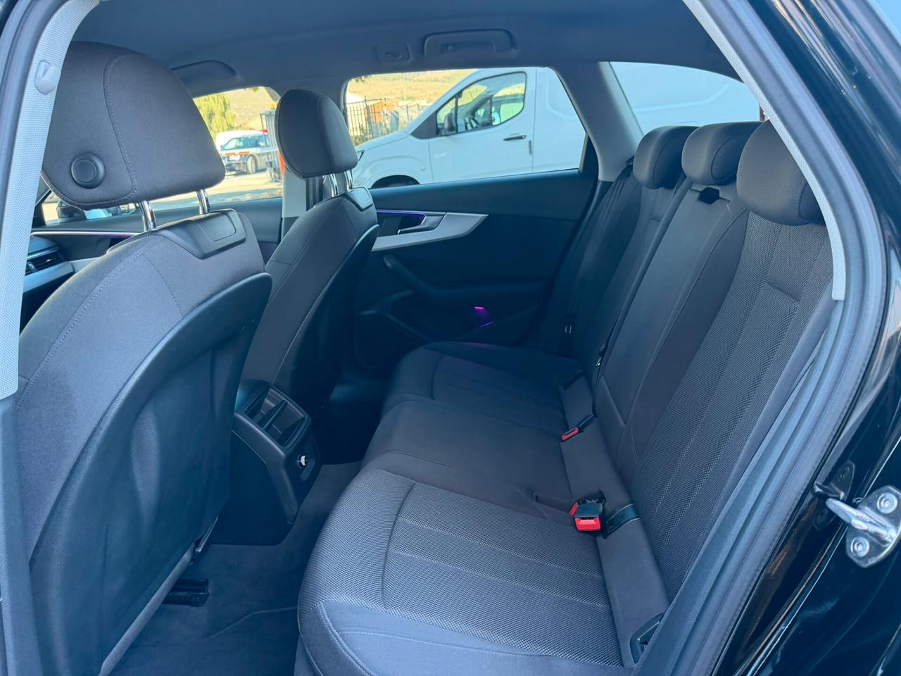Audi A4 Avant 2.0 TDI 150 CV SLINE