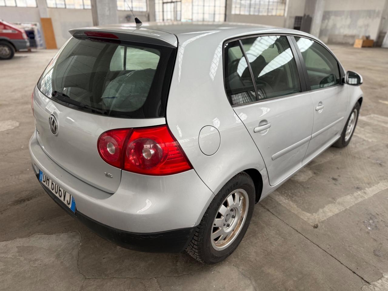 Volkswagen Golf 1.6 16V FSI 5p. Comfortline