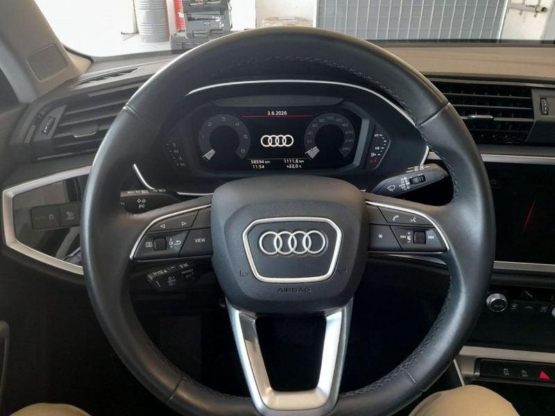 Audi Q3 35 2.0 tdi Business Advanced s-tronic