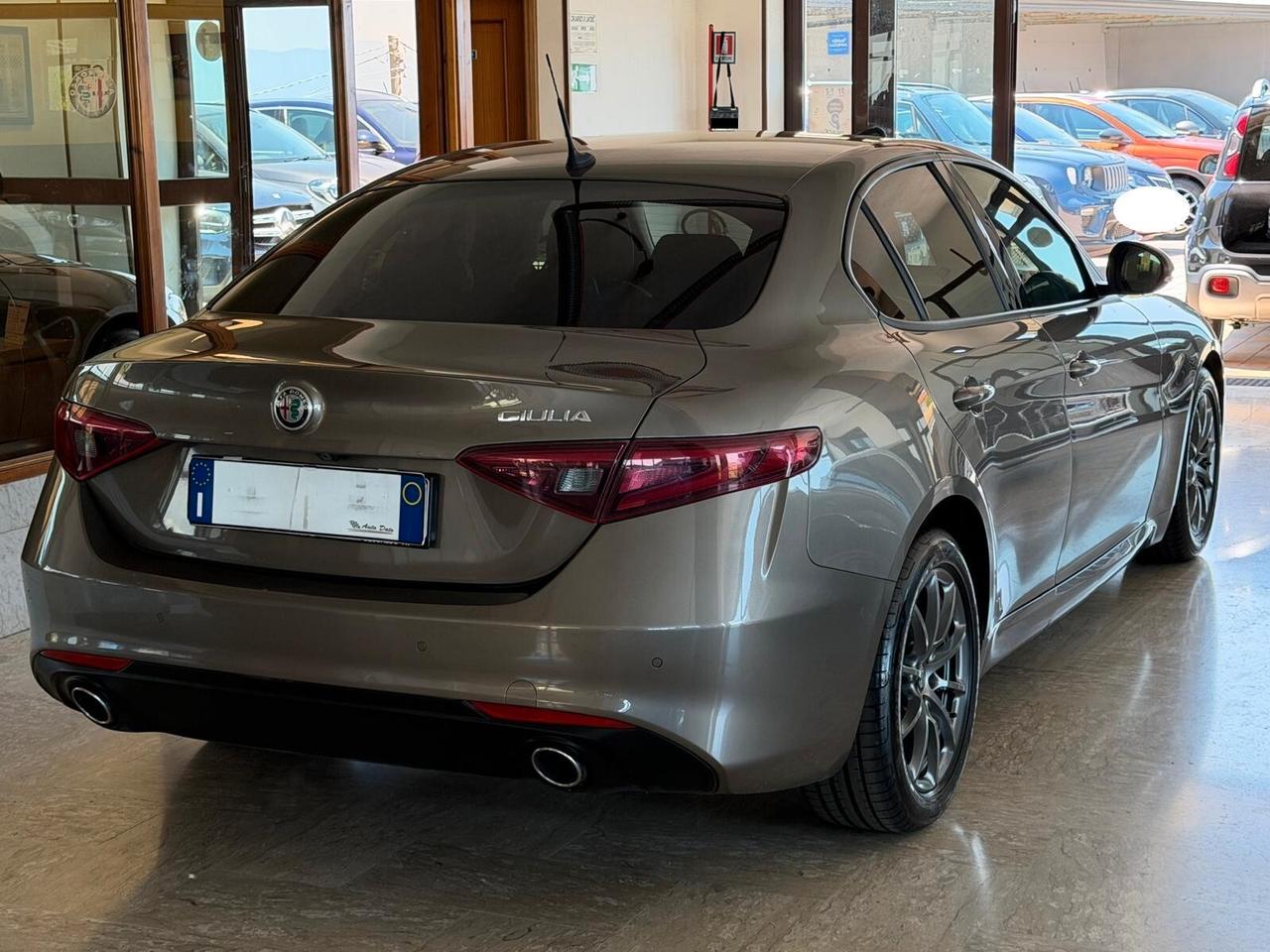 Alfa Romeo Giulia 2.2 TURBODIESEL 180 cv. SUPER (Nav)