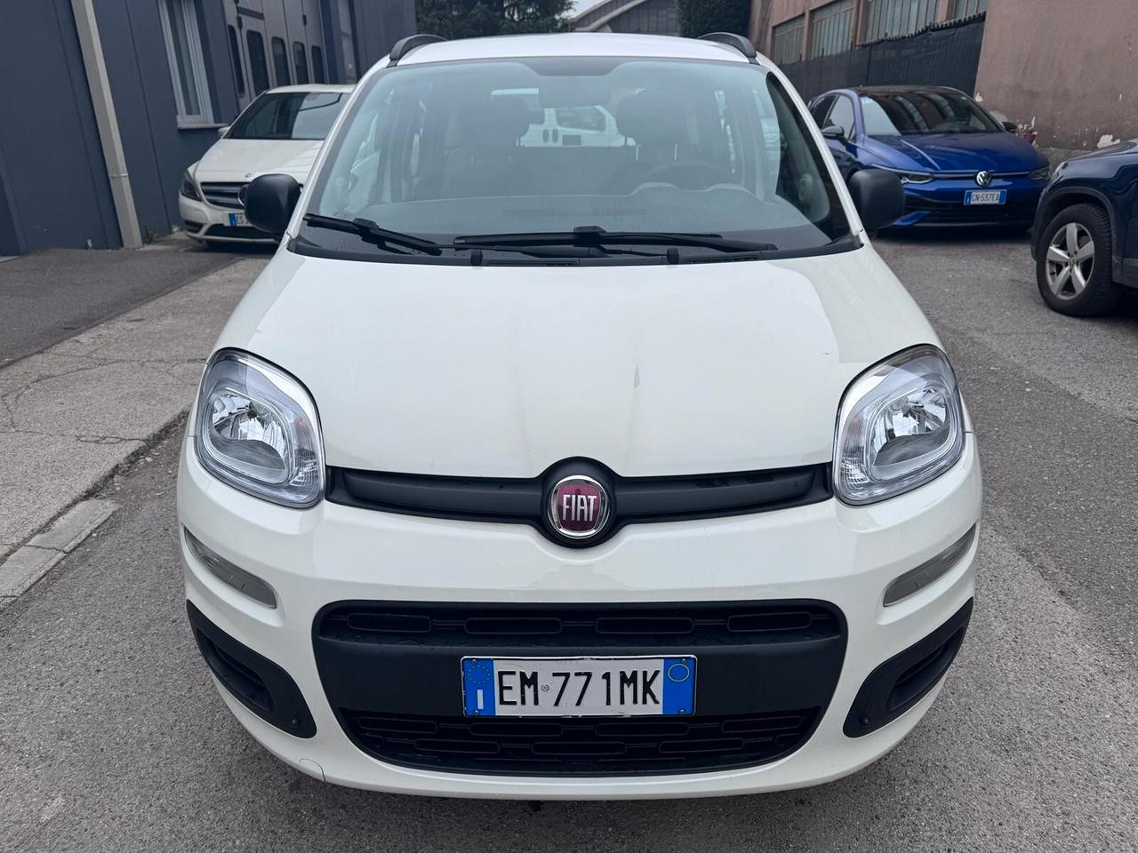 Fiat Panda 1.2 Lounge*EURO5*NEOPATENTATI