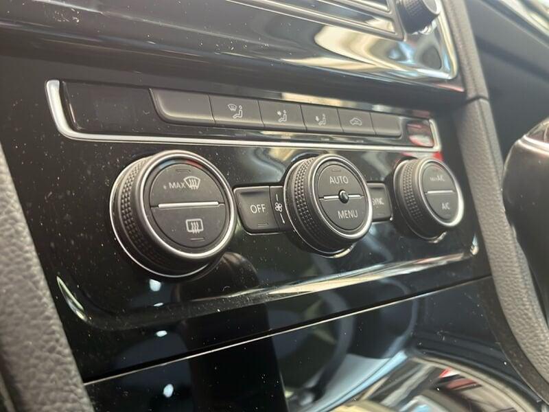 Volkswagen Golf 1.6 TDI Highline BlueM. Tech 4Motion