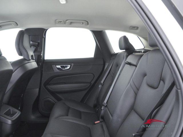VOLVO XC60 B4 (d) AWD Geartronic Inscription