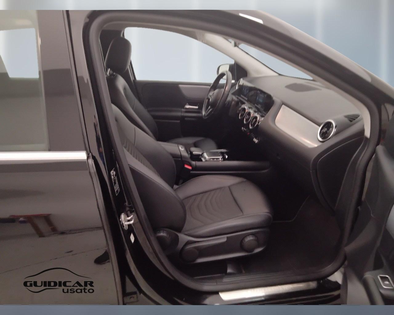 Mercedes-Benz Classe B - W247 2018 - B 180 d Sport auto