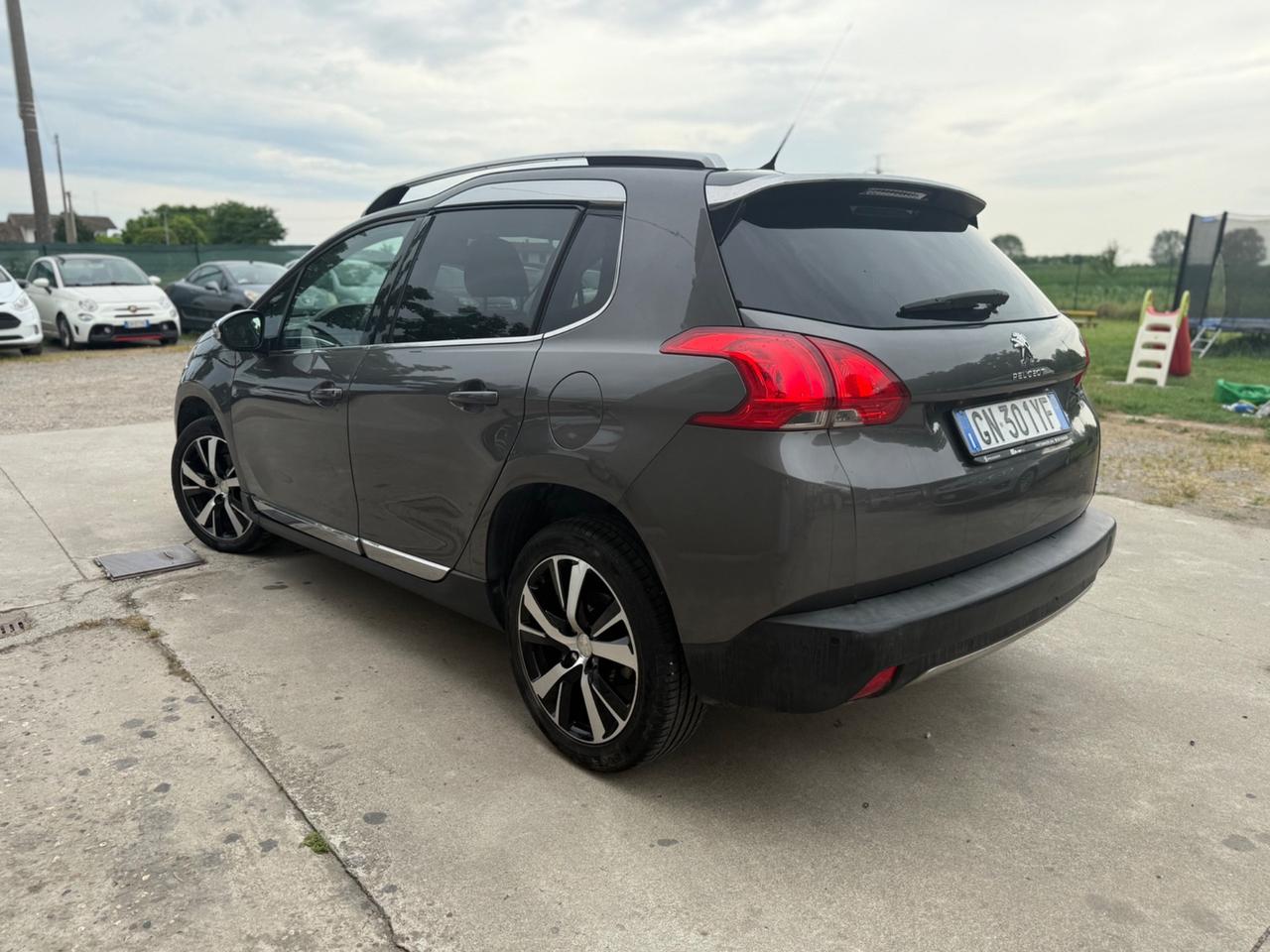 Peugeot 2008 1.6 e-HDi 115 CV Stop&Start Allure