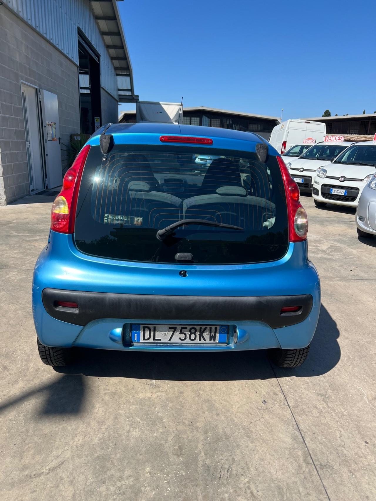 Peugeot 107 1.4 HDi 3p. Plaisir