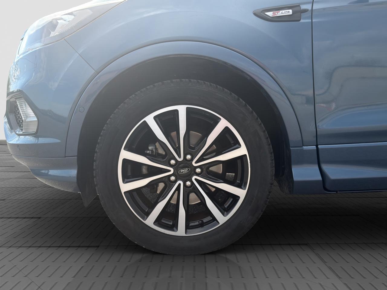 FORD Kuga 2ª serie Kuga 1.5 EcoBoost 120 CV S&S 2WD ST-Line