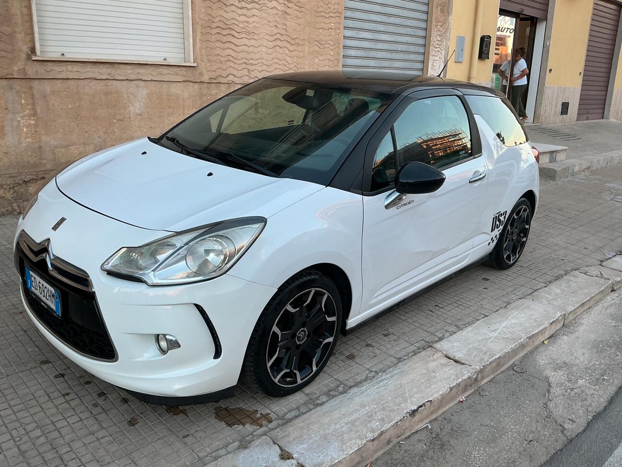 Ds DS3 3 1.4 HDi 70 Just Black