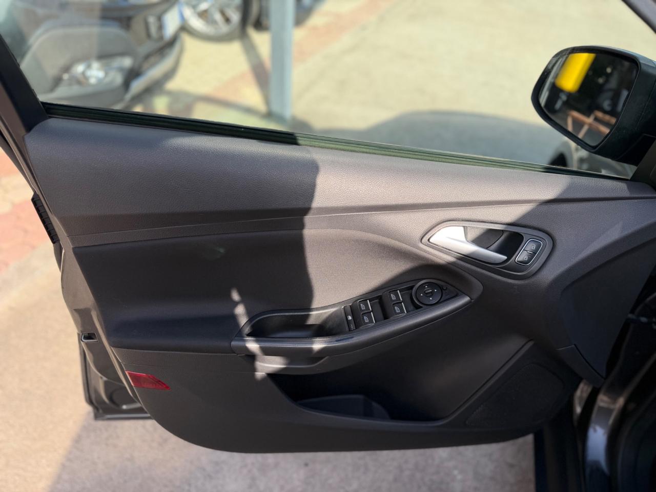 Ford Focus 1.5 TDCi 120 CV SW Titanium Km Certificati