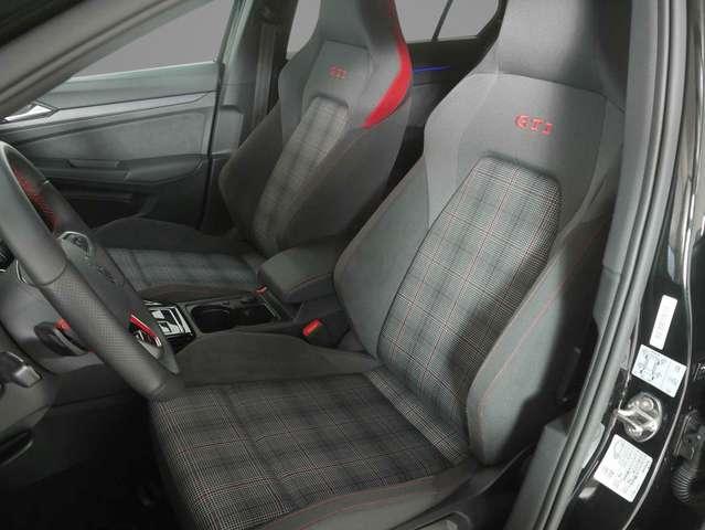 Volkswagen Golf GTI 8.5 BLACK STYLE 2.0 TSI DSG 265CV ONLY - PROMO!