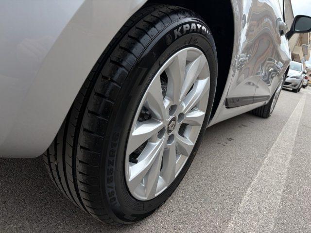 RENAULT Clio 1.0TCe 100 CV Intens