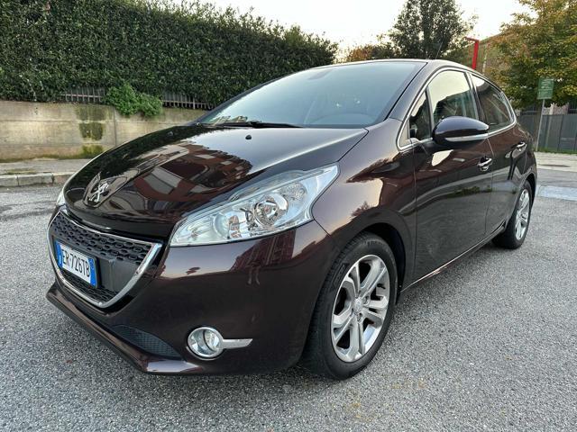 PEUGEOT 208 1.2 VTi 82 CV 5 porte Allure