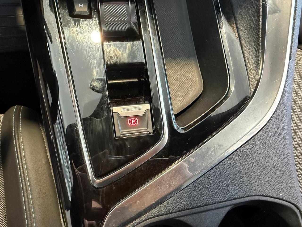 Peugeot 5008 BlueHDi 130 S&S EAT8 Allure Pack