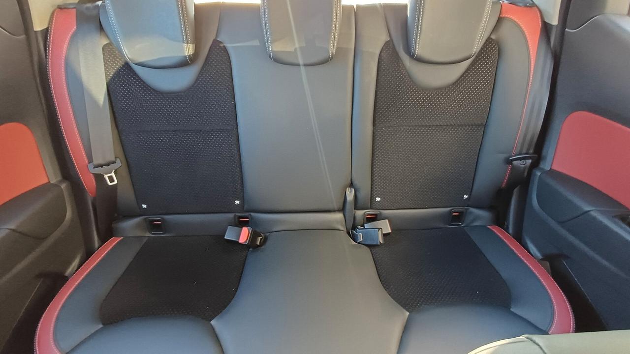 Renault Clio dCi 90CV Start&Stop 5 porte Energy Automatica neopatentati