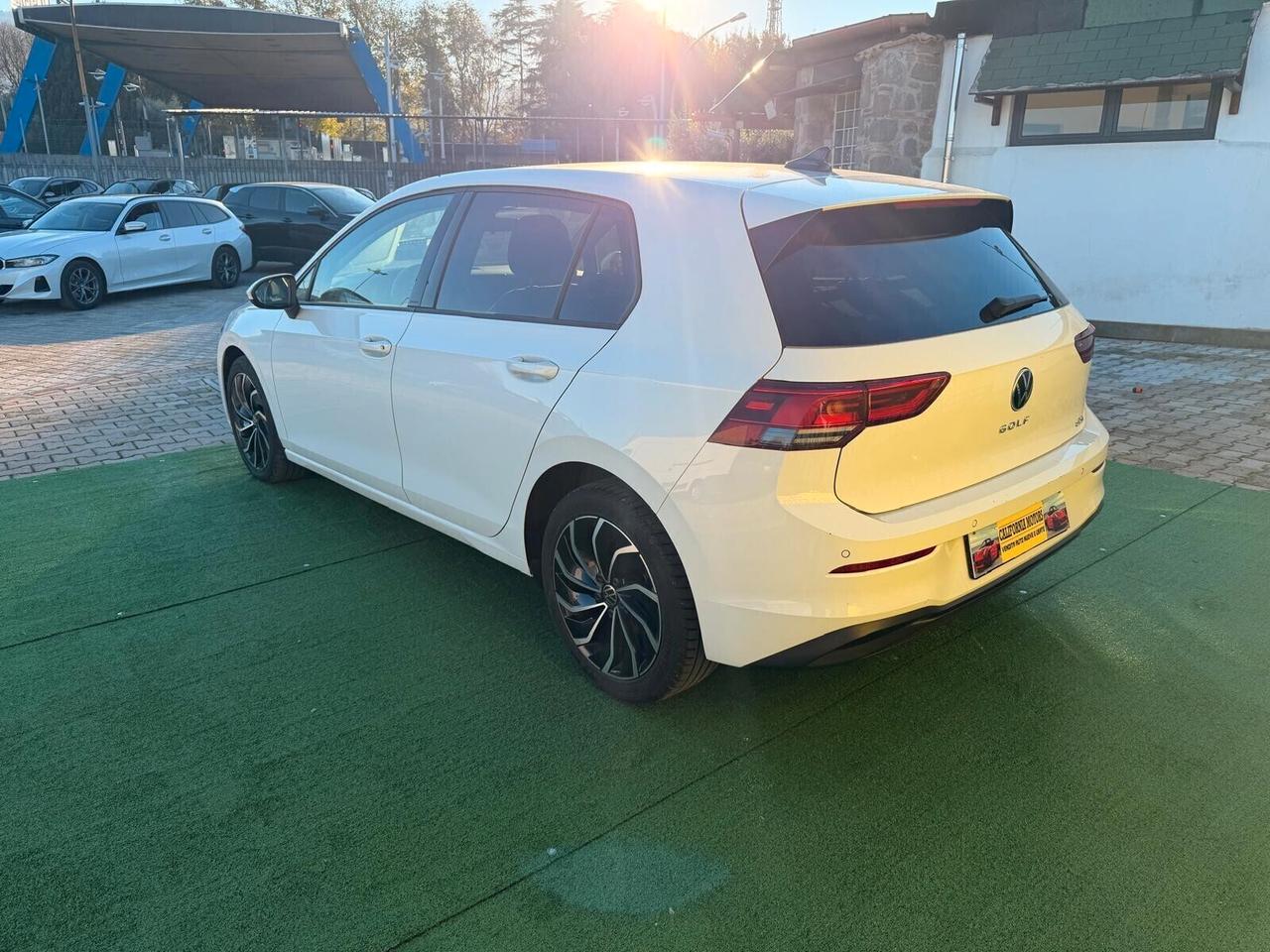 Volkswagen Golf 1.0 TSI EVO style