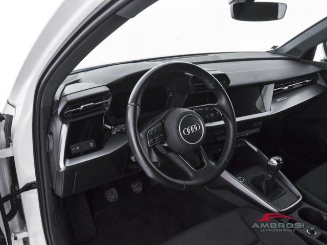 AUDI A3 30 TDI Business Advanced