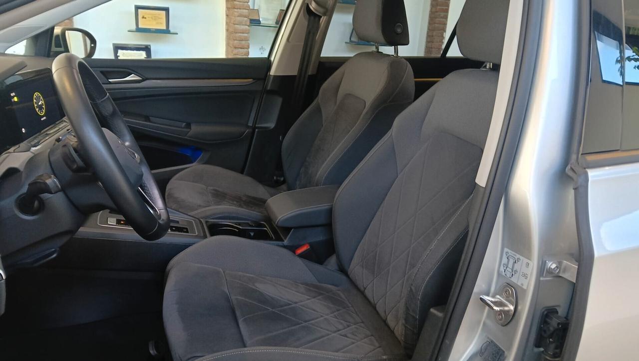 Volkswagen Golf 1.0 eTSI EVO DSG Life