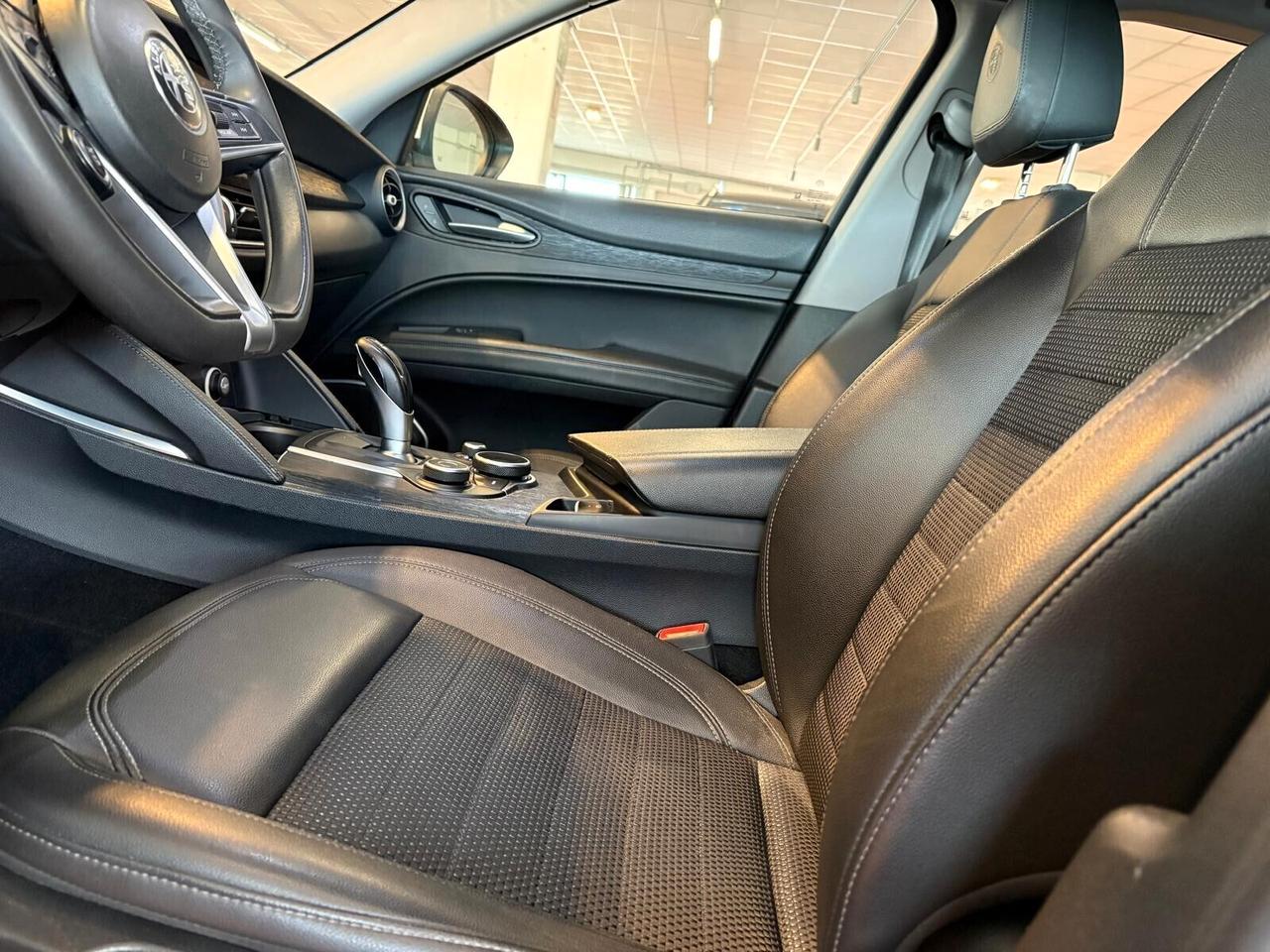 Alfa Romeo Stelvio EXECUTIVE 2.2 Turbodiesel AT8 Q4 SPOTICAR