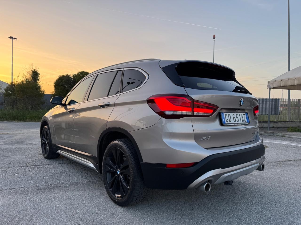 BMW X1 18d XDrive XLine - Tetto Led 18