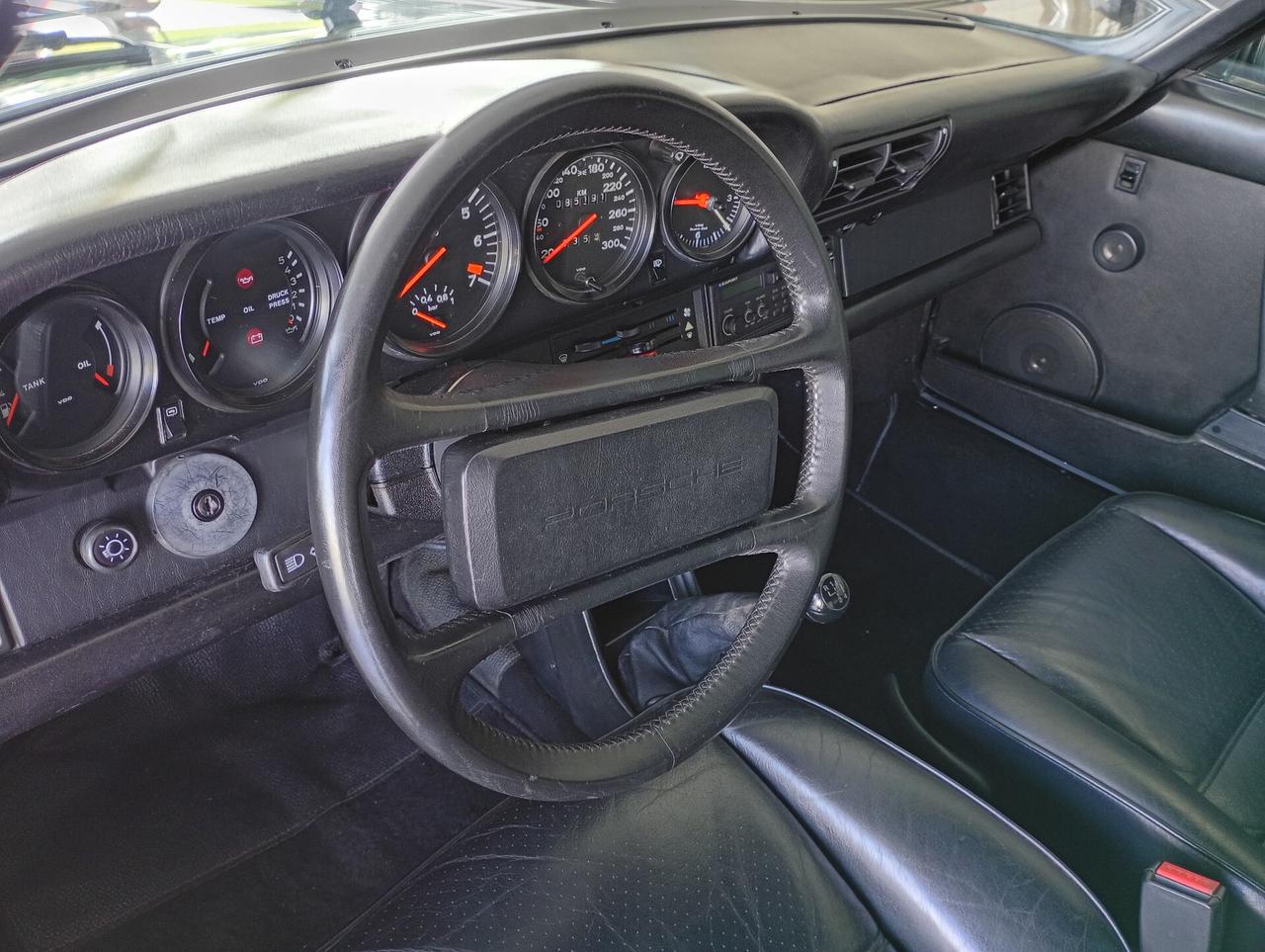 Porsche 911 930 3.3 TURBO