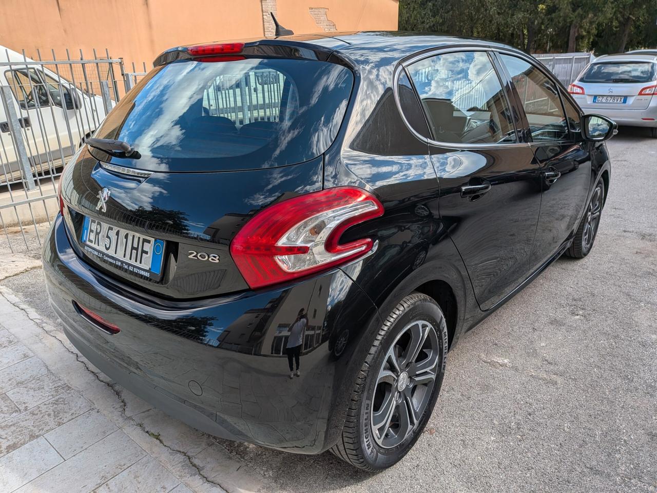Peugeot 208 1.2 VTi 82 CV Allure